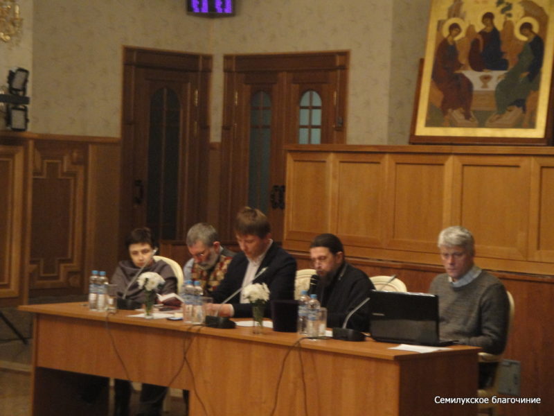 делегация педагогов Семилукского благочиния на выставке, январь 2020 (1)