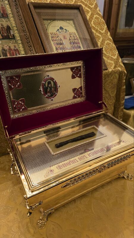 Землянск-ковчежец с мощами свщмч Петра_Зверева_февраль 2026 (2)