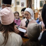 Девица-школьники 4 класса в храме-День православной книги-2026 (2)