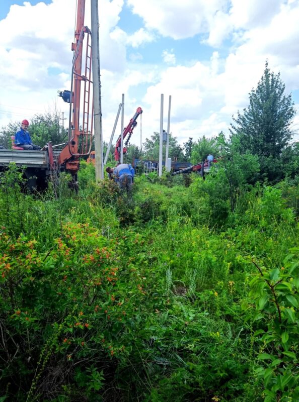 Нижняя_Ведуга-водо- и электроснабжение места будущего храма (3)