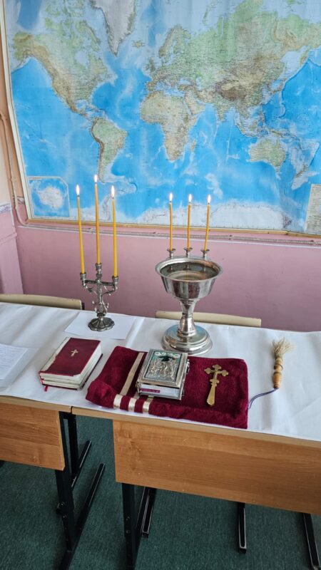 Молебен в Землянской СОШ_ август 2025