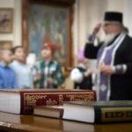 Девица-школьники 4 класса в храме-День православной книги-2026 (7)