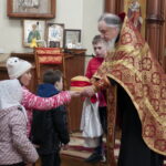 Девица_Пасхальный Кретсный ход-школьники (1)