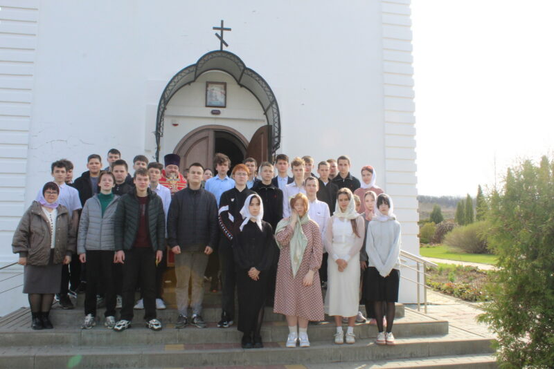 Терновое-детский Крестный ход в Пятницу Светлой седмицы-2026 (10)